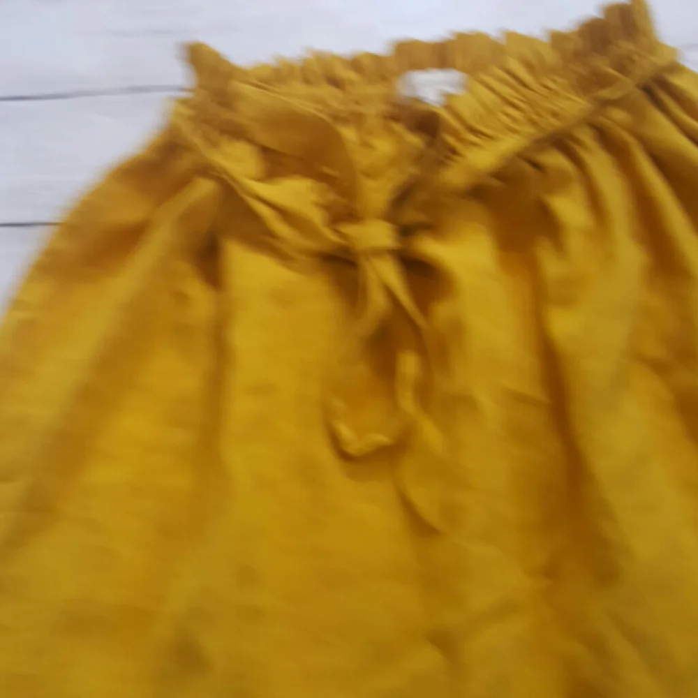 Copper key belted mustard golden yellow mini skirt waist‎ tie size small